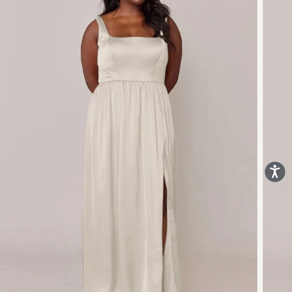 Revelry Dress- Whitney Satin in Soft Champagne - Picture 5 of 6